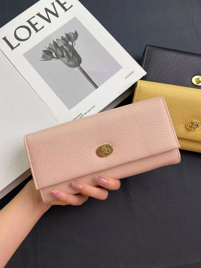 迪雅路【锁扣旋转扣长款钱包】 轻奢高档简约 女士皮卡包零钱包粉色