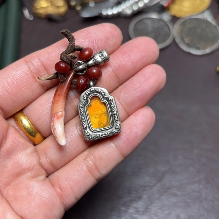 颈饰玻璃藏传喜马拉雅