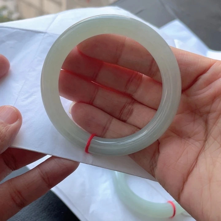 翡翠未镶嵌手镯翡翠手镯