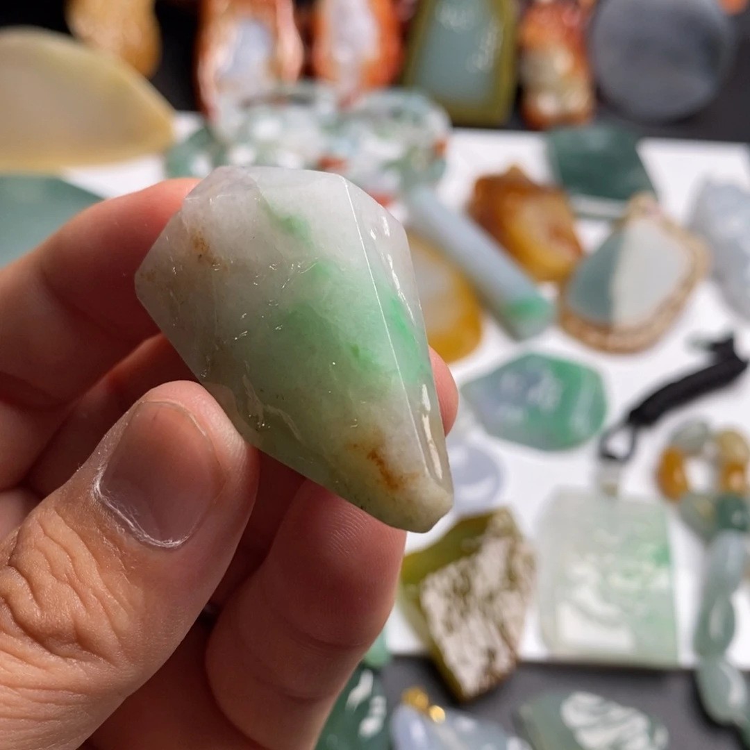 定制翡翠未镶嵌黄加绿