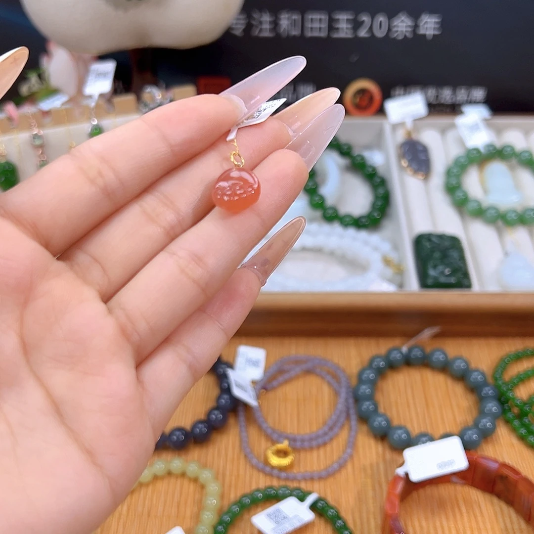 南红玛瑙18K金镶嵌颈饰sj