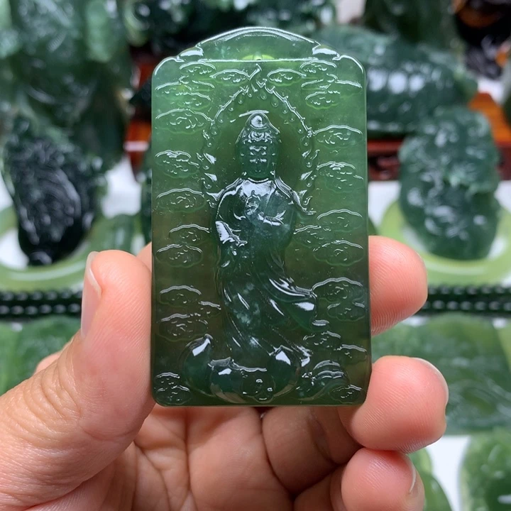 已***独蛇纹石玉未镶嵌颈饰