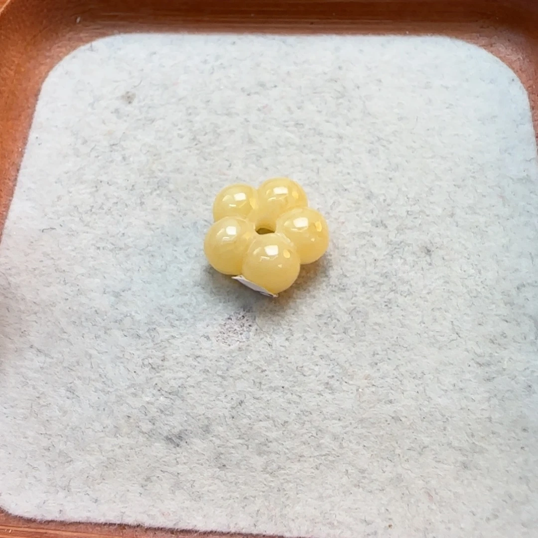 裸石琥珀未镶嵌定制