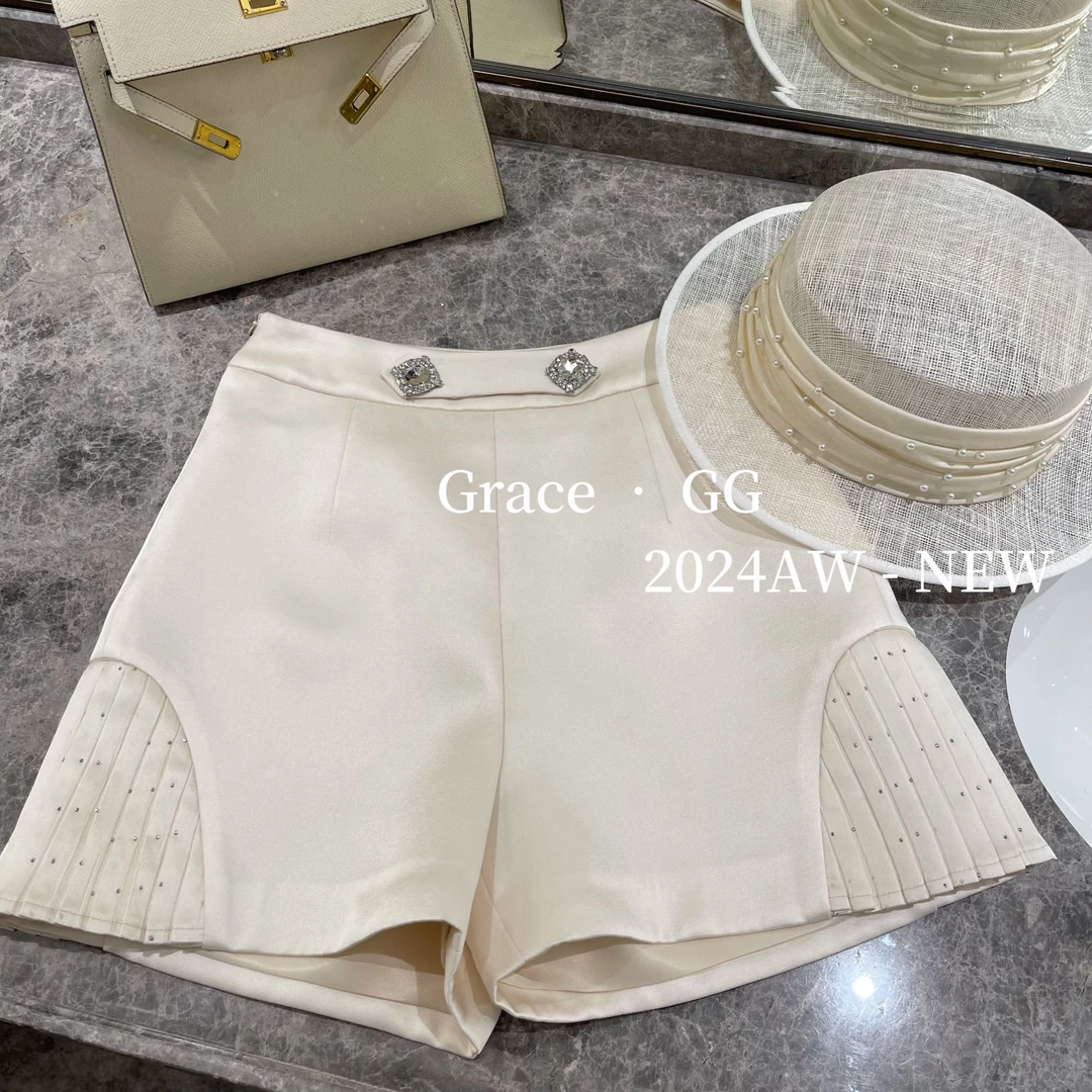 【丹枫白露】2025春夏新款休闲百搭白色短裤女