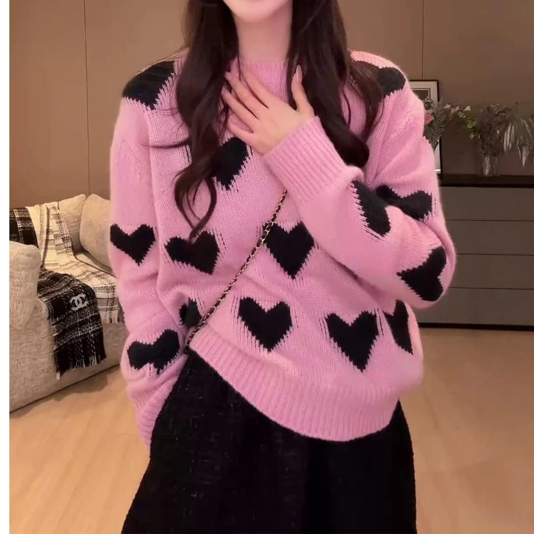 2025秋冬新款宽松显瘦圆领套头打底上衣时尚韩版百搭长袖爱心毛衣