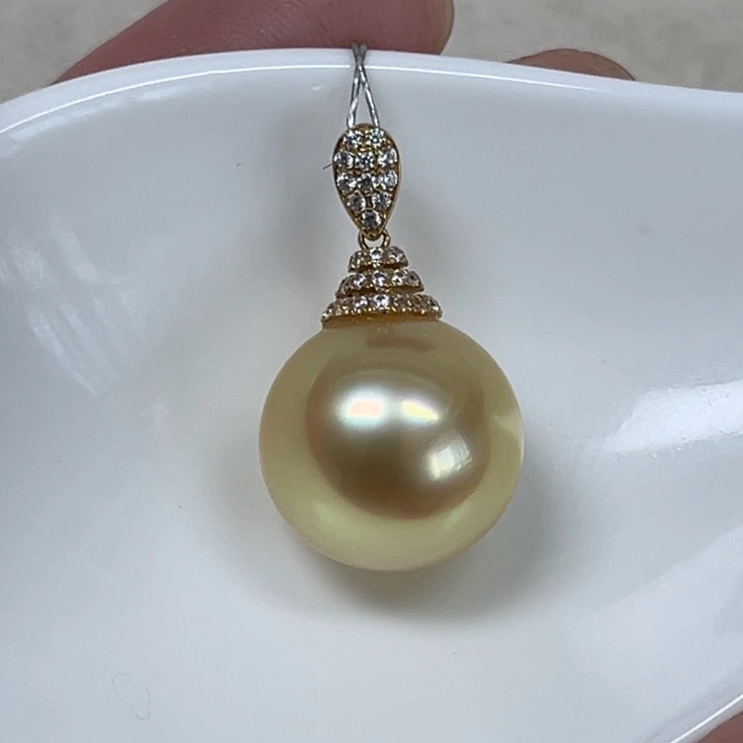 吊坠(不含链)海水珍珠18K金镶嵌13.6mm