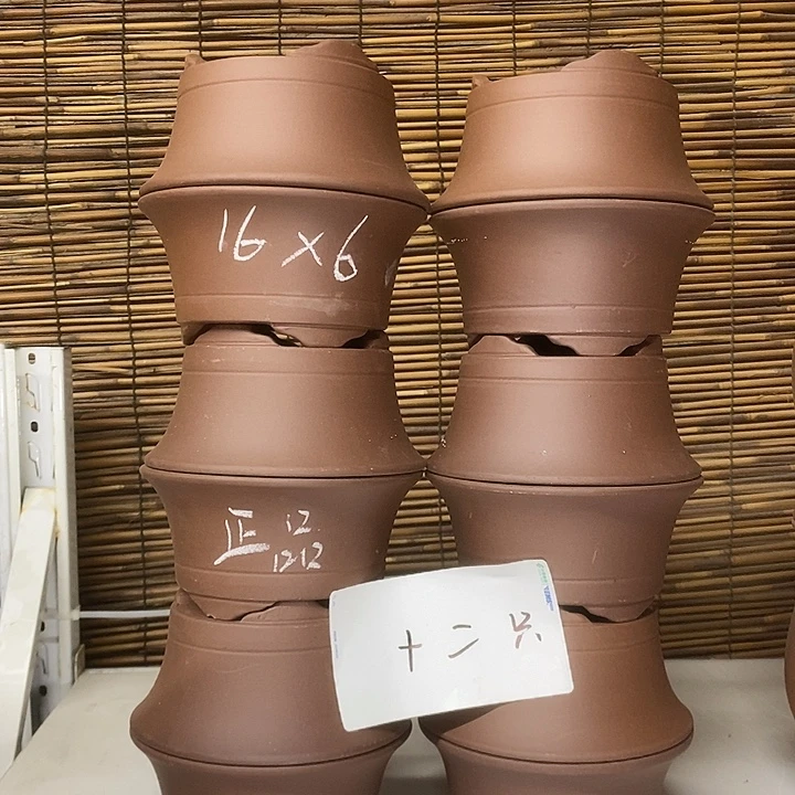 花盆紫砂我在外面