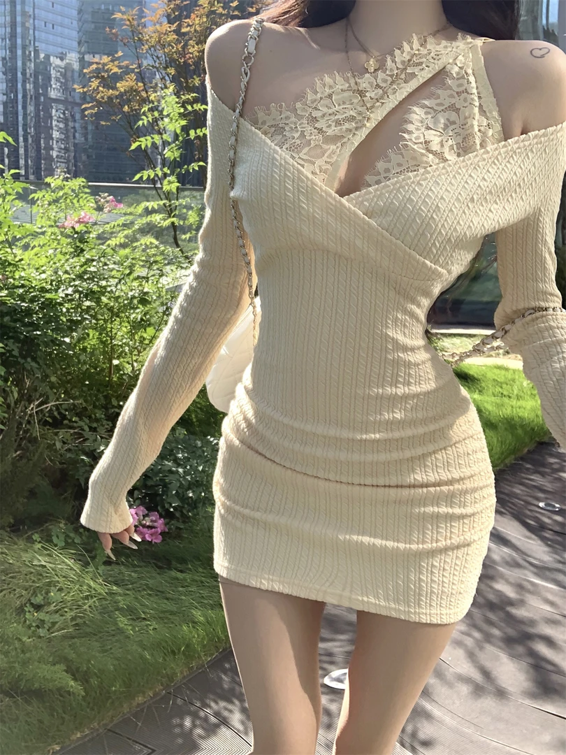 绵绵仲夏 辣妹性感腰部透视纯欲风蕾丝吊带连衣裙修身显瘦包臀裙