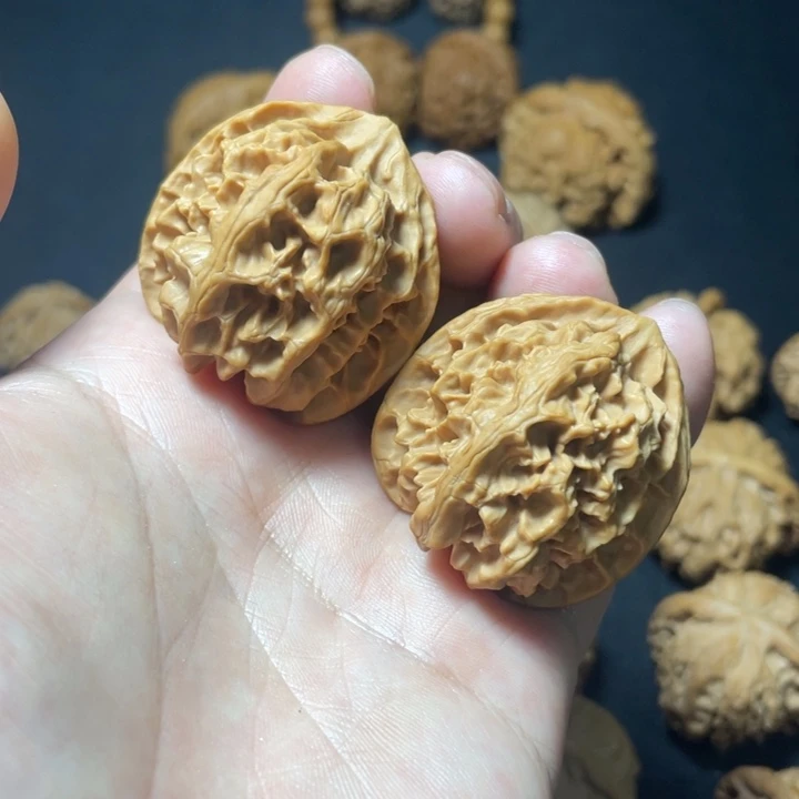 文玩核桃把件苹果园37mm