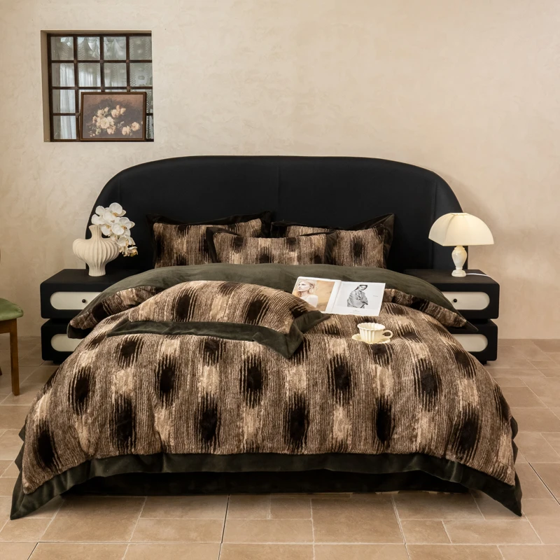 轻奢高级感豹纹牛奶绒四件套加厚珊瑚绒被套双面绒被罩法床床笠款