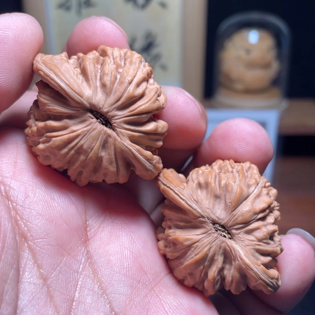 石***生把件文玩核桃汉高楼40尺