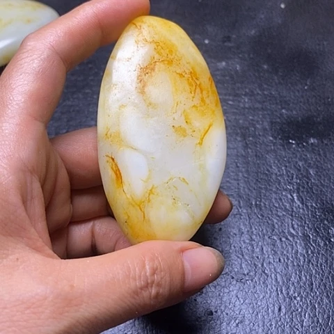 和田玉足铂镶嵌珠宝奇石