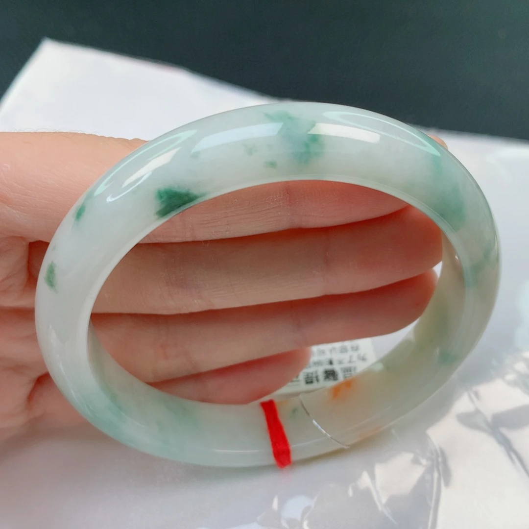 翡翠手镯未镶嵌59.6正圈