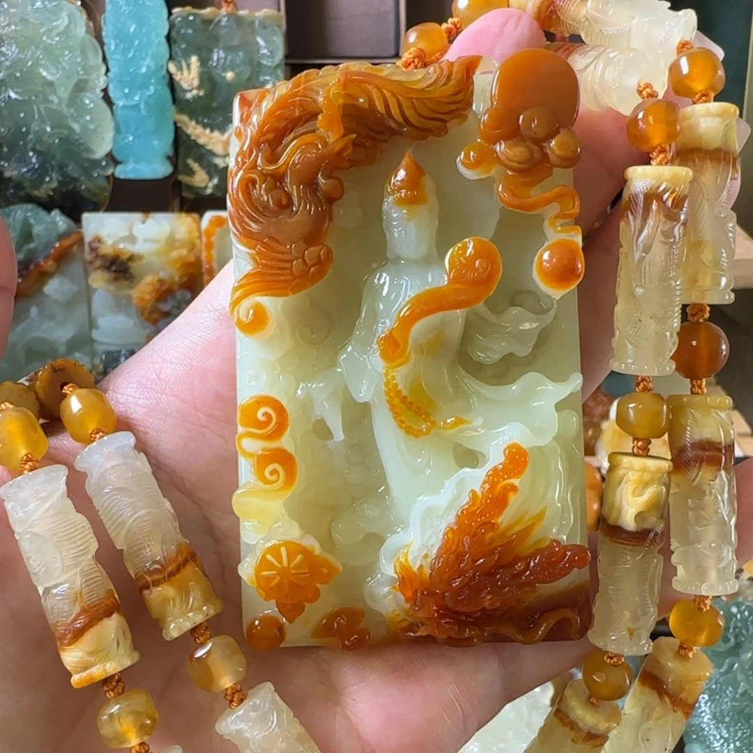 人***力岫玉未镶嵌颈饰观音