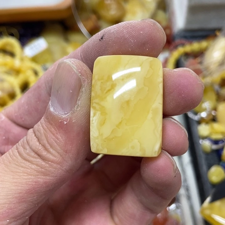 未镶嵌蜜蜡裸石吊坠