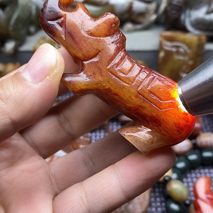 未镶嵌蛇纹石玉颈饰