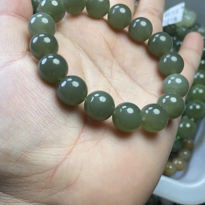 颈饰未镶嵌和田玉卡12