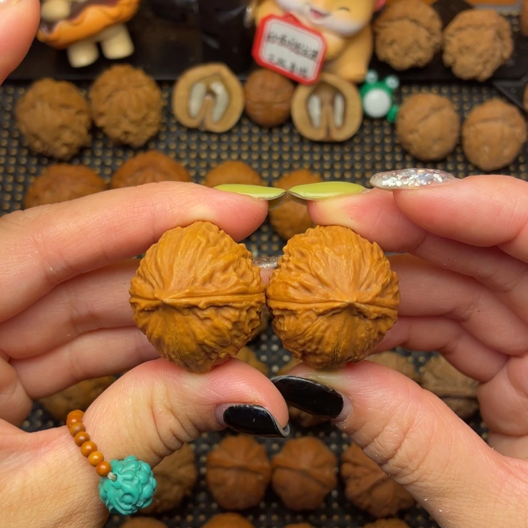 文玩核桃吊坠32尺全品红宝石0005