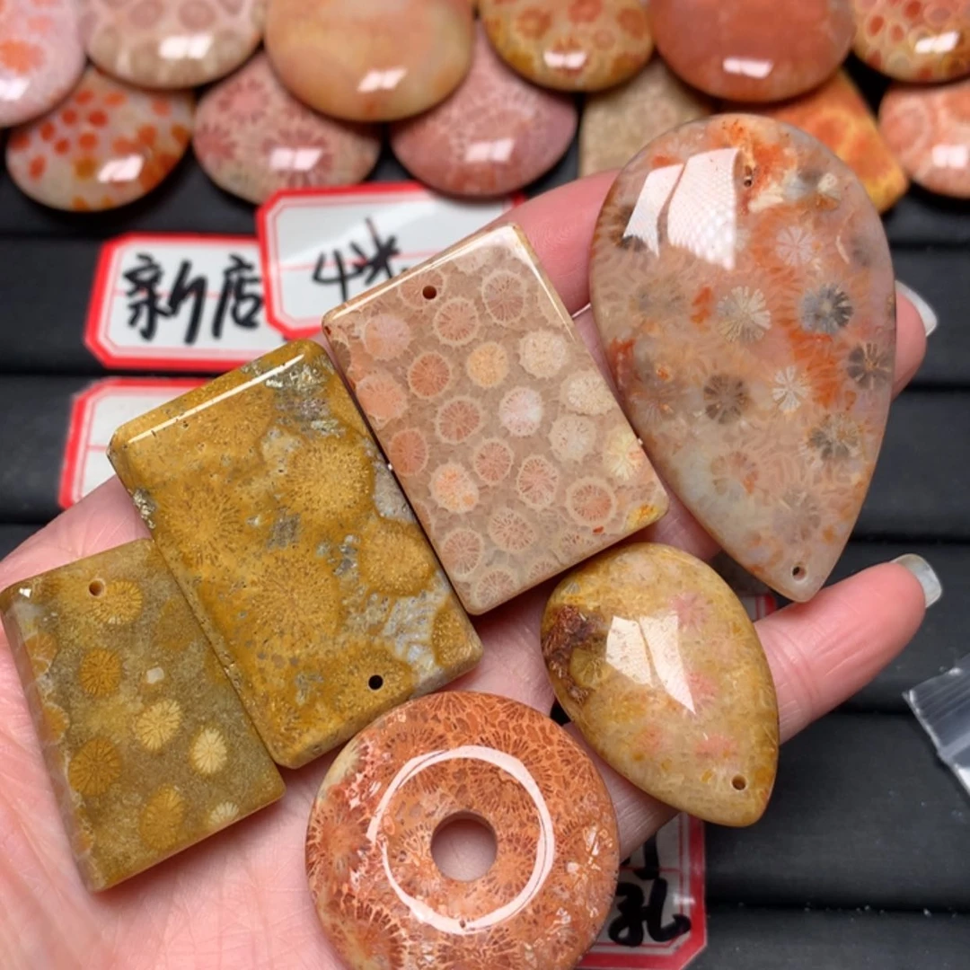 【闪购商品】硅化玉颈饰未镶嵌仲**羽