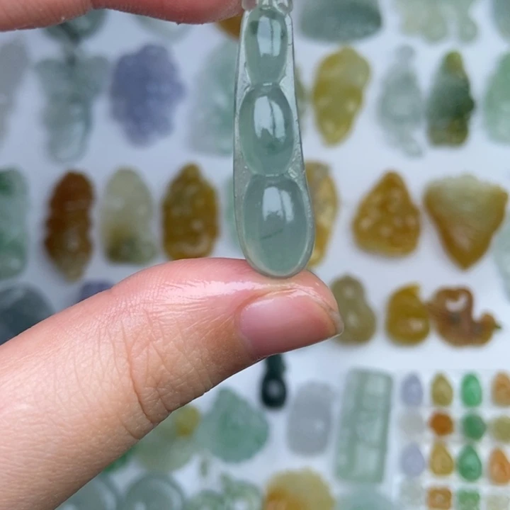 定制翡翠未镶嵌豆子