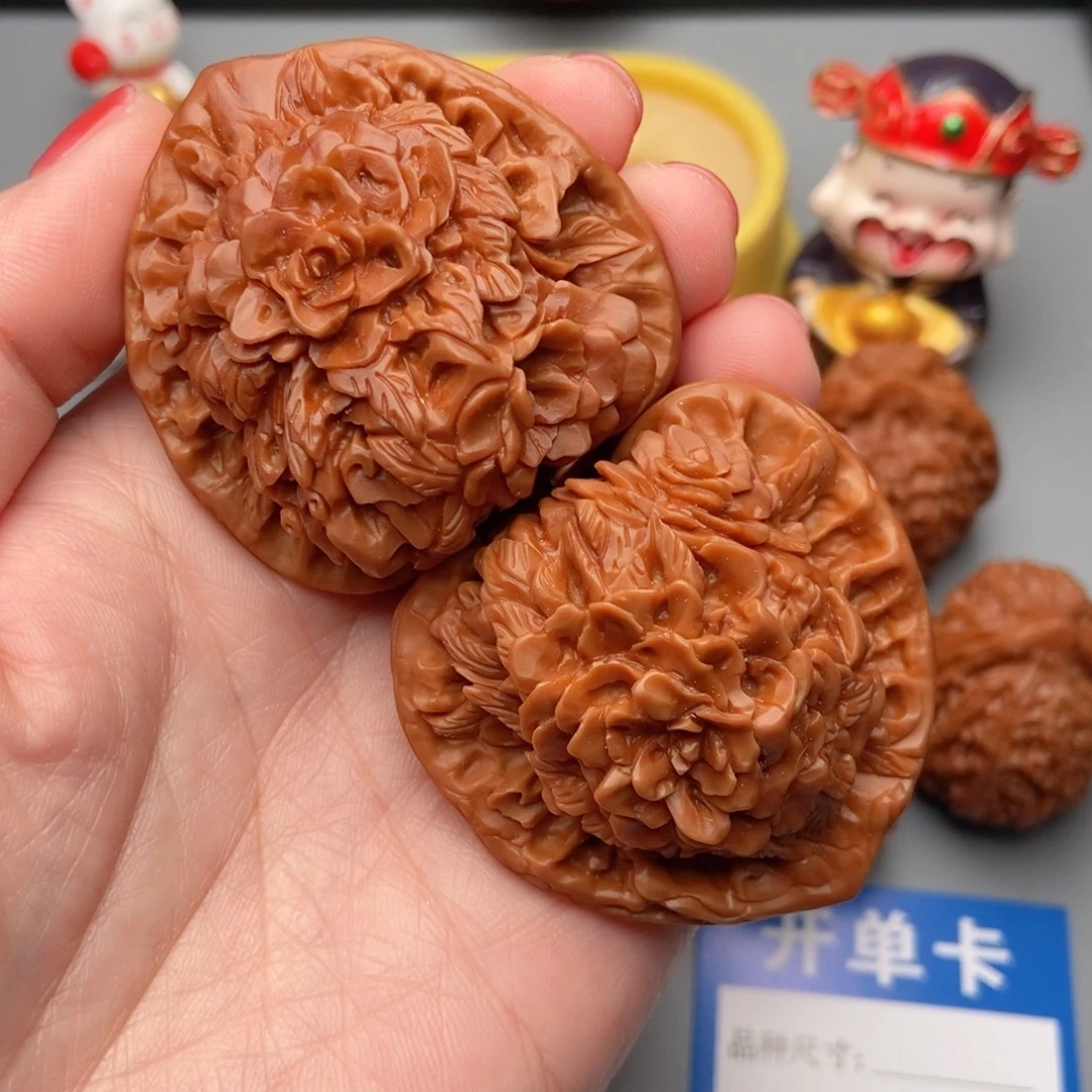 吊坠桃核核桃花开富贵