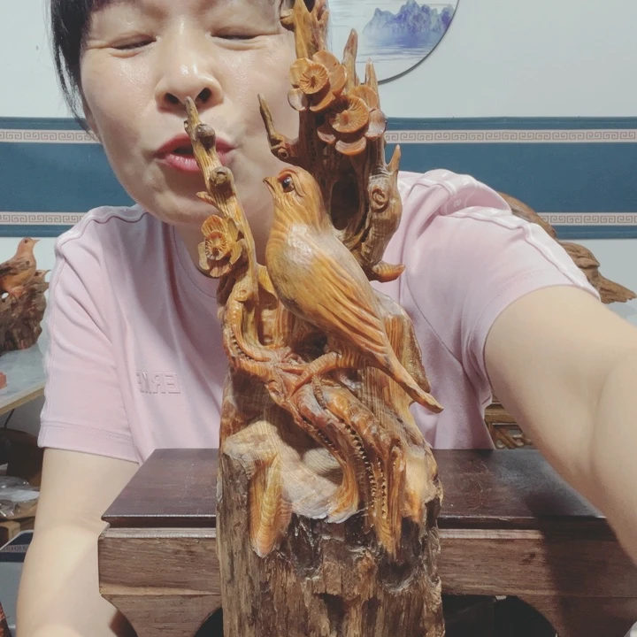 专***傅木百年树的设计风格