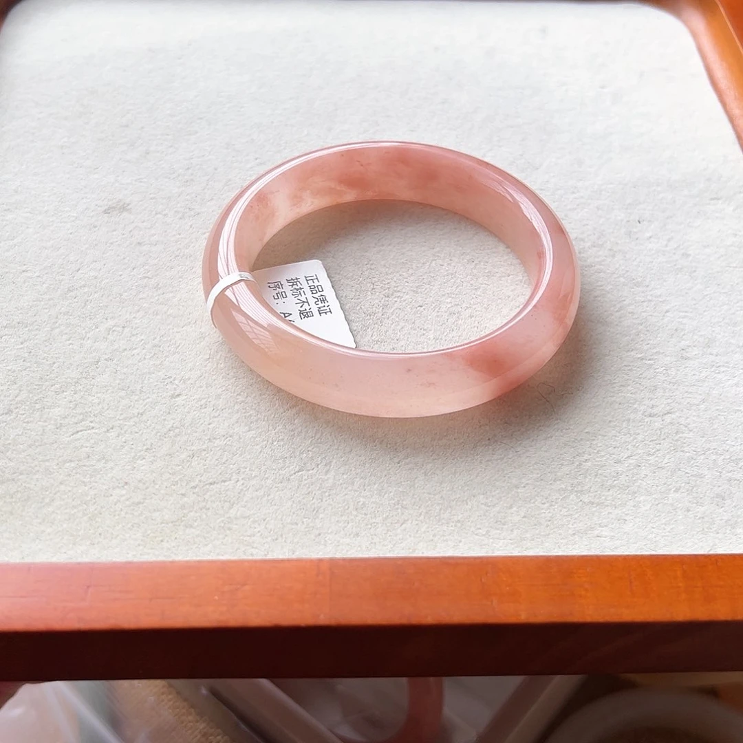 石英质玉手镯未镶嵌H****4