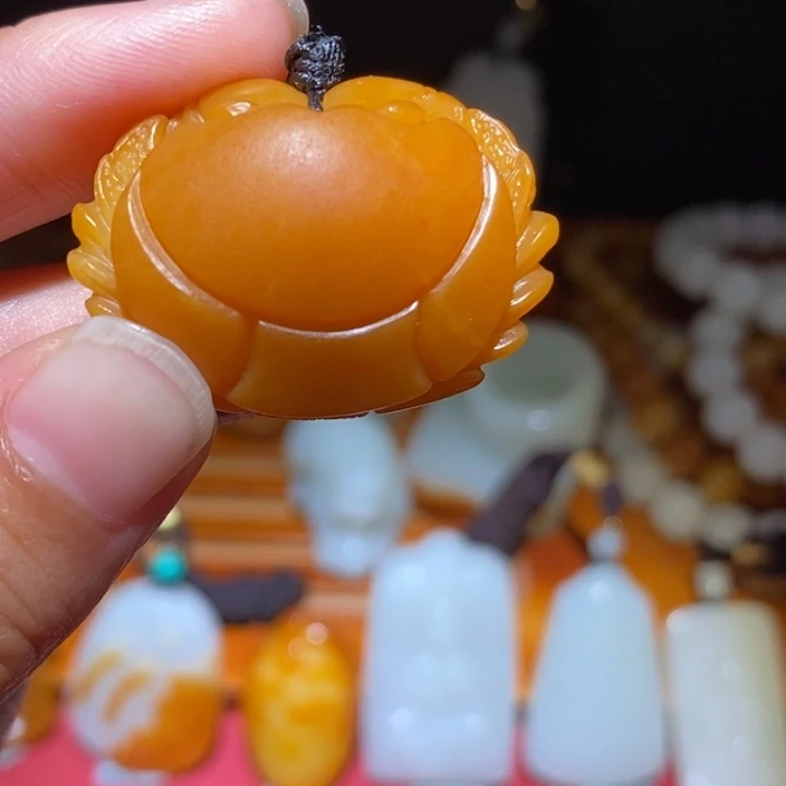 牛***6和田玉未镶嵌颈饰