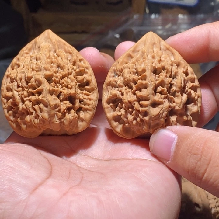 ****。吊坠文玩核桃45全品官帽