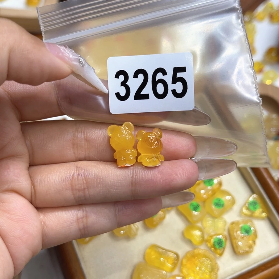琥珀未镶嵌珠宝奇石