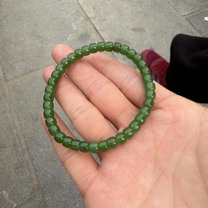 和田玉（碧玉）未镶嵌手链