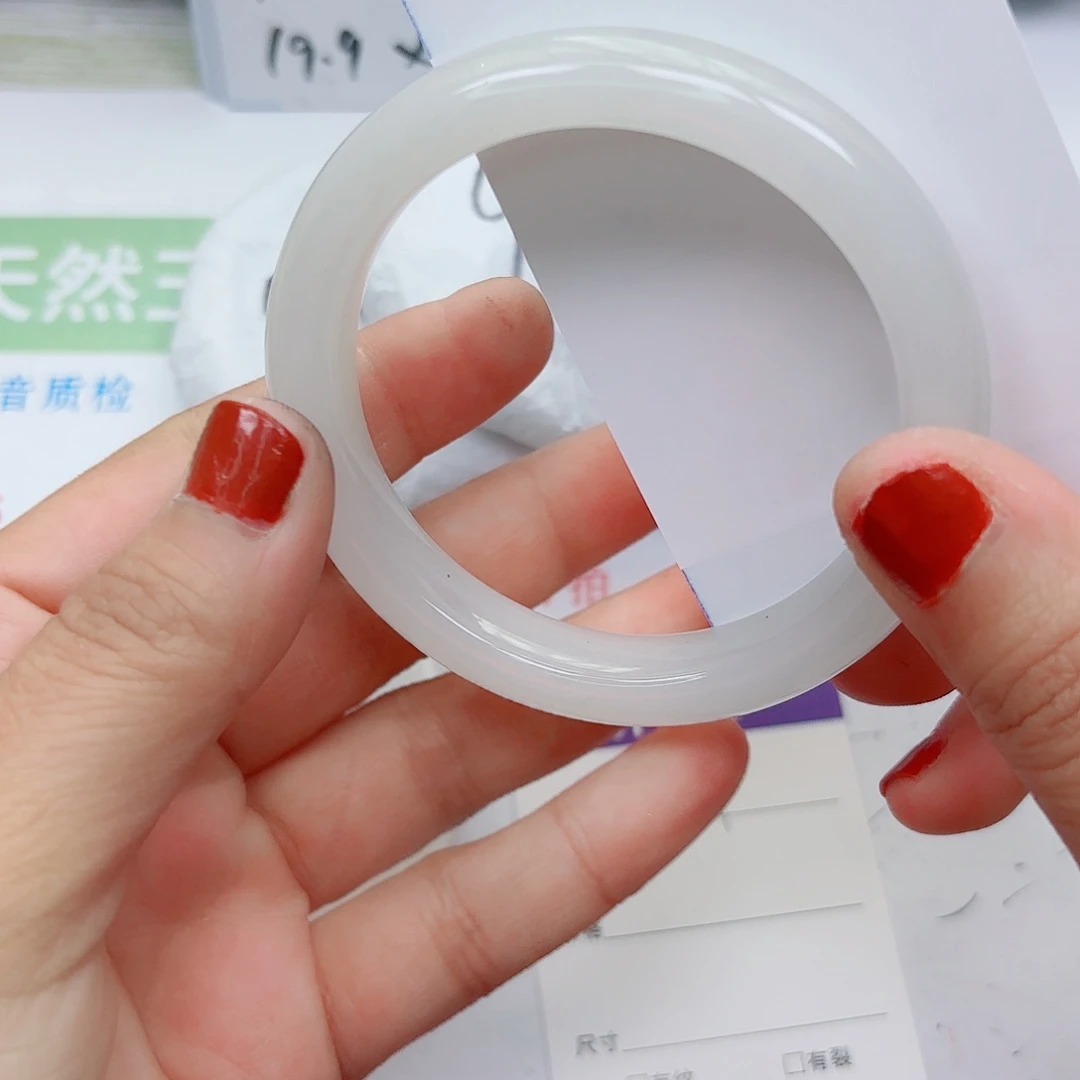 石英质玉未镶嵌手镯51/5758