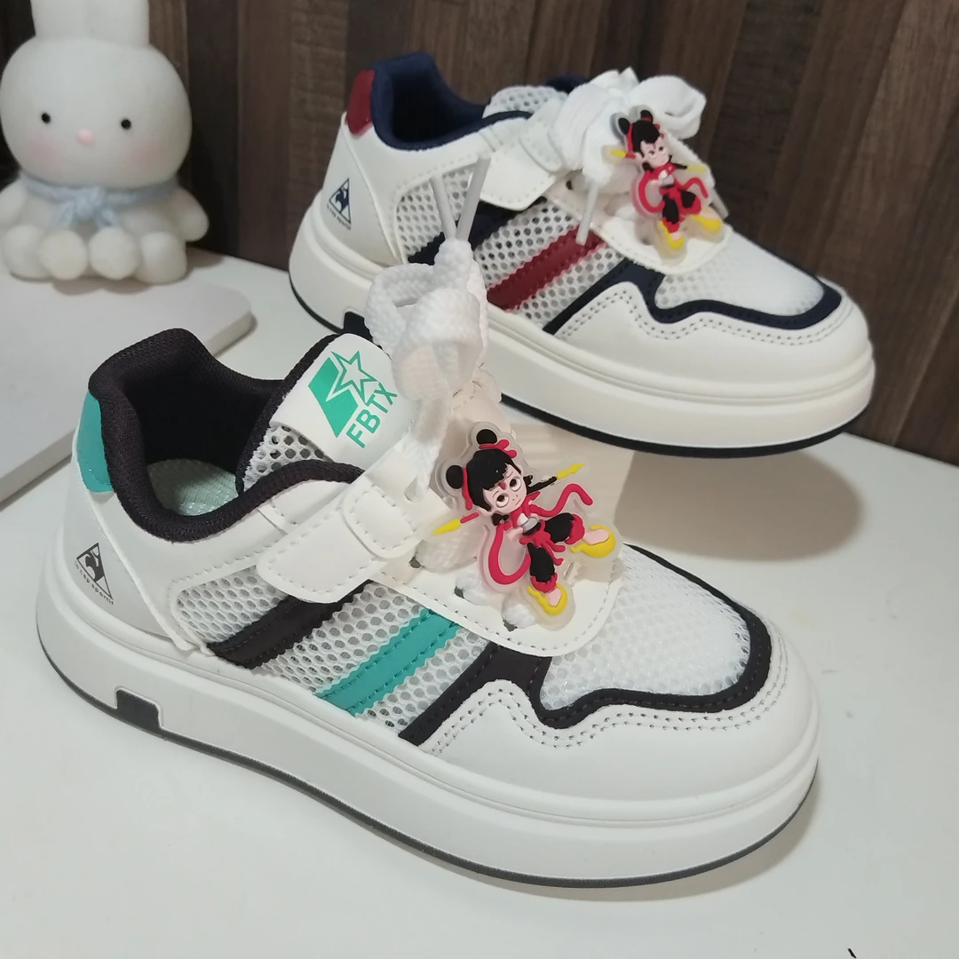 301-501小哪吒运动鞋网面透气超轻户外韩系男女中大童通用鞋