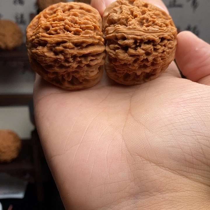 J***i吊坠文玩核桃精品445678