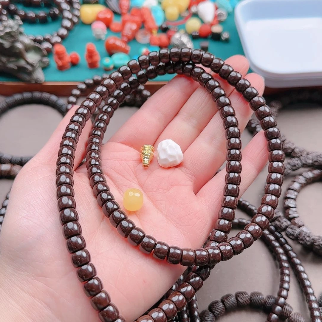 椰蒂手串❄️****8*6直切配饰手串