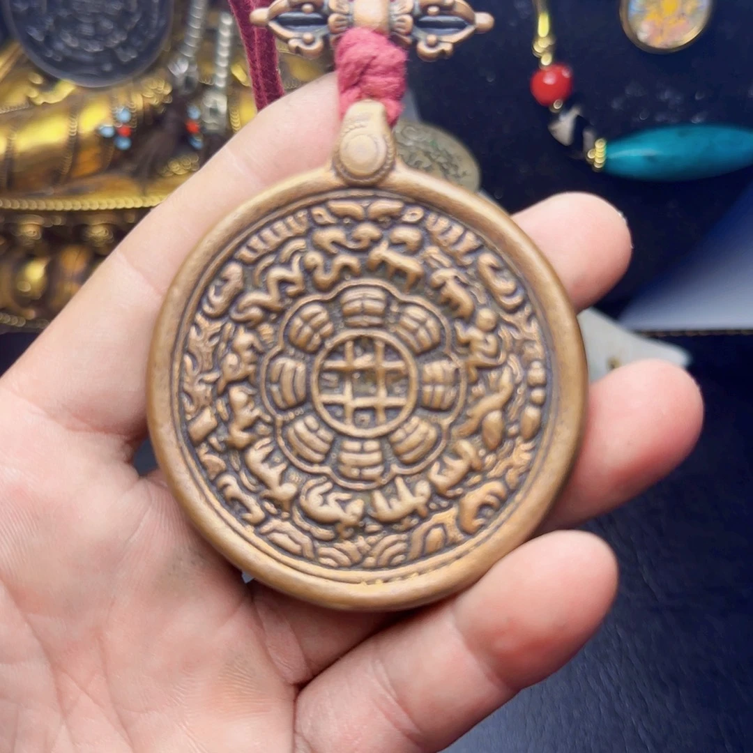 杨***蛐核桃手串/手链和厨房热核反应回复的蛋糕