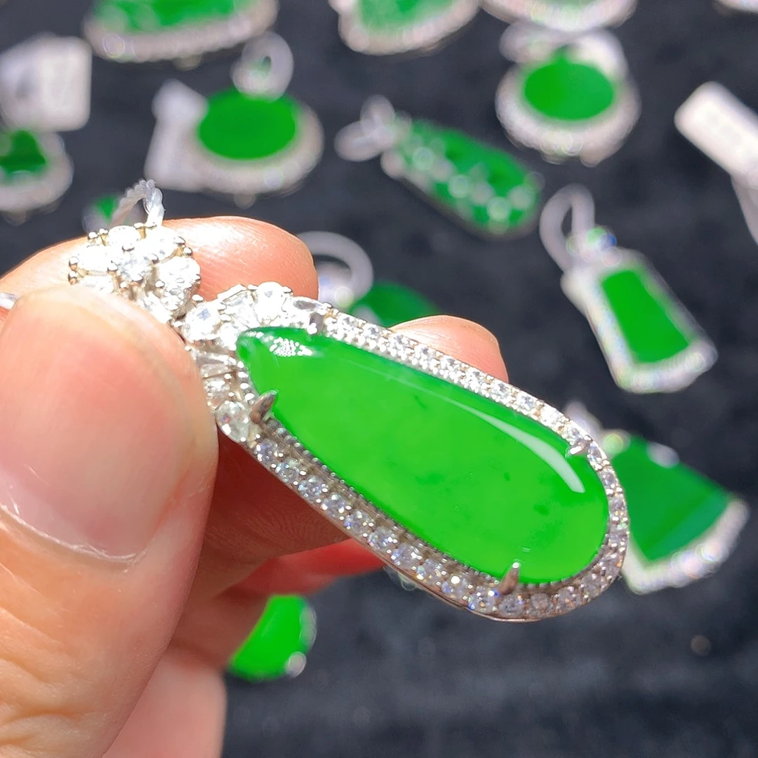 翡翠银S925镶嵌颈饰我