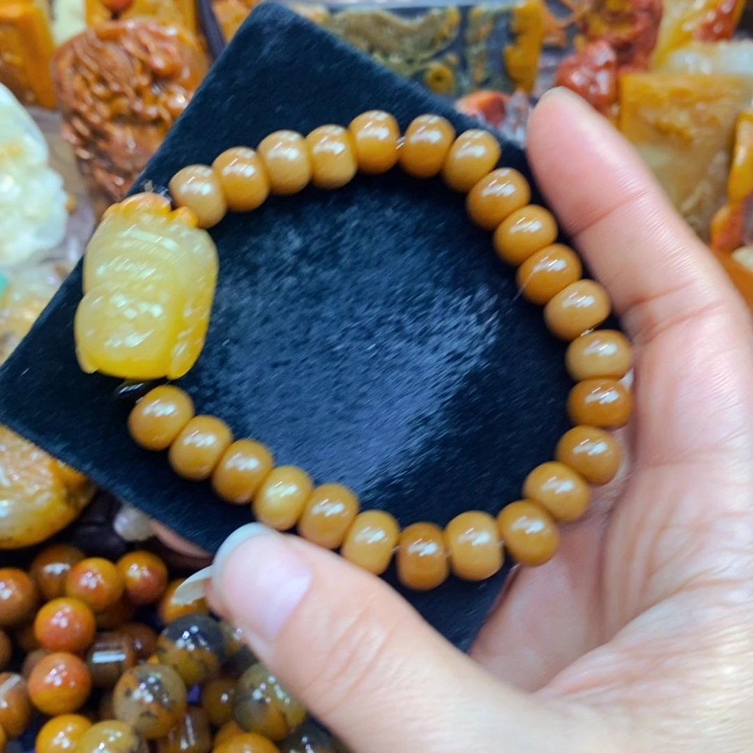 未镶嵌石英质玉（黄龙玉）吊坠(不含链)