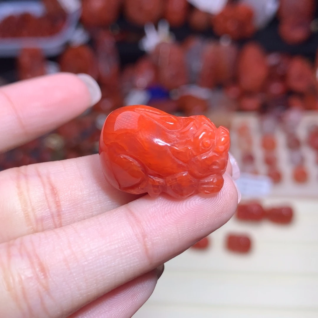 知***足南红玛瑙未镶嵌珠宝半成品貔貅