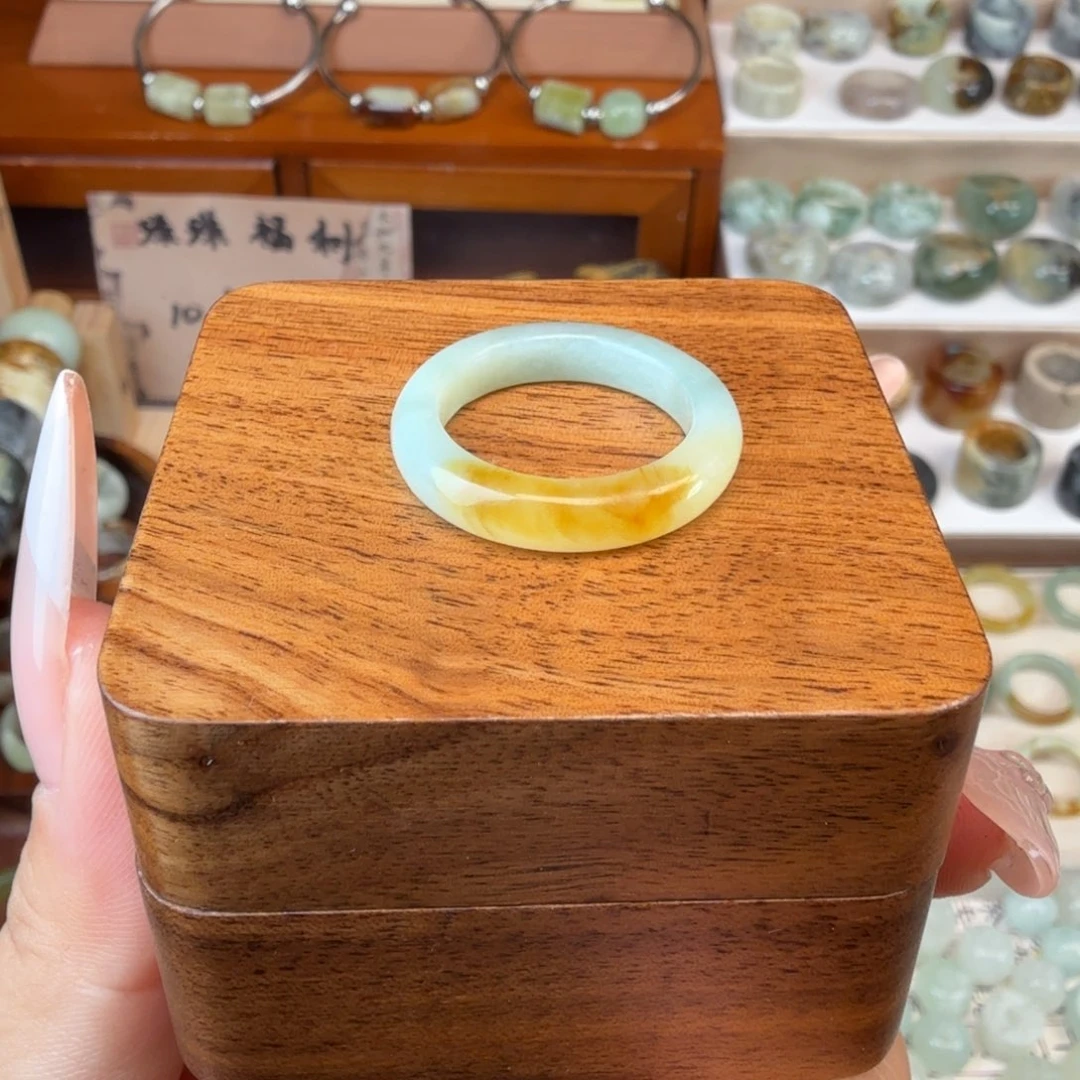 蛇纹石玉未镶嵌戒指18.3