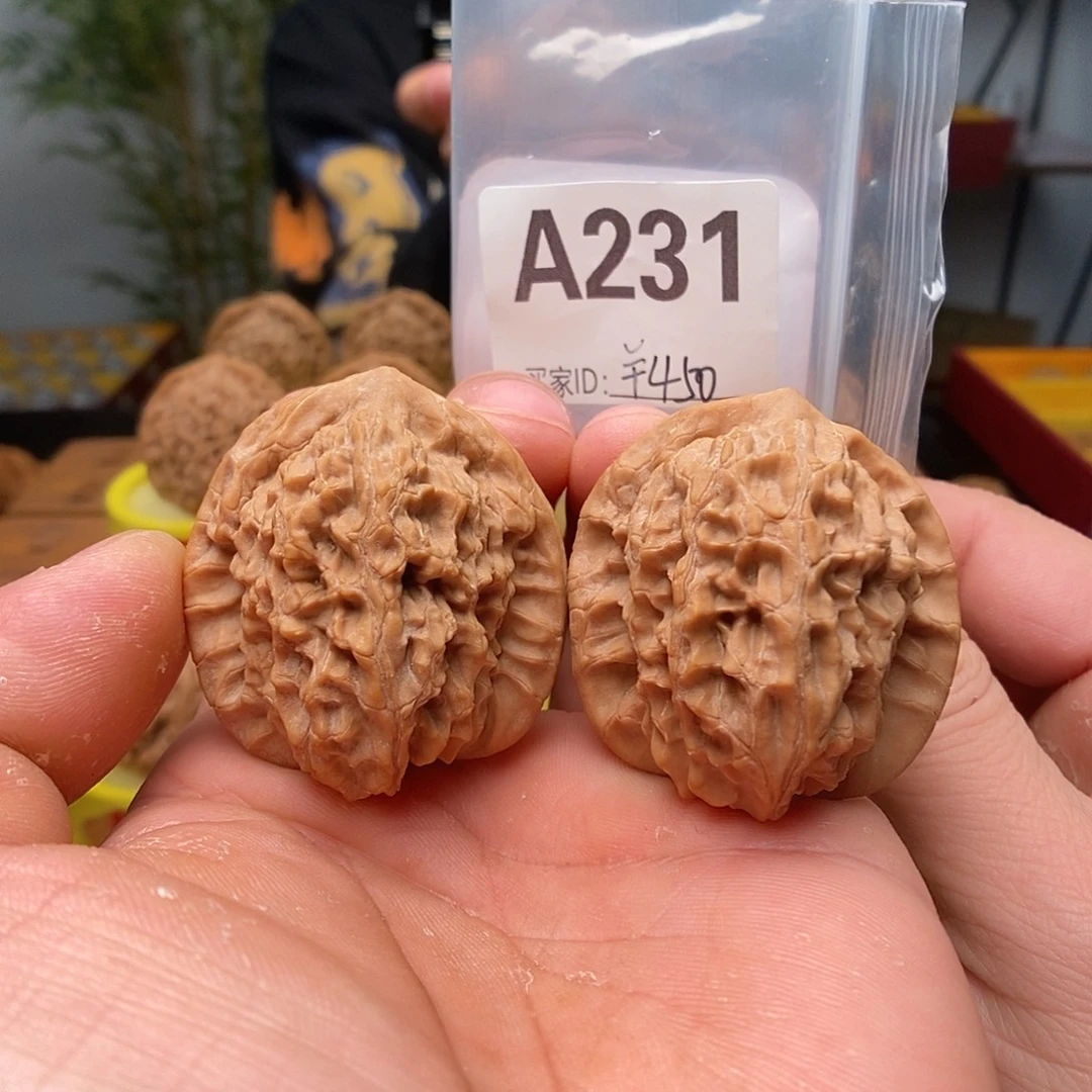 文玩核桃吊坠马老四41