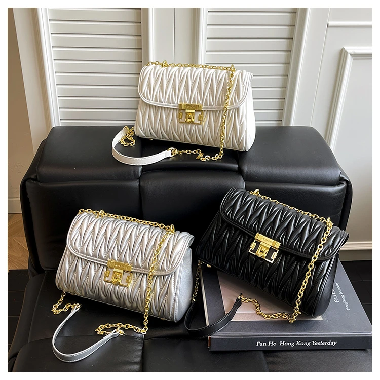 2025年纯色软一体款链式斜挎包腋下褶皱时尚单肩包