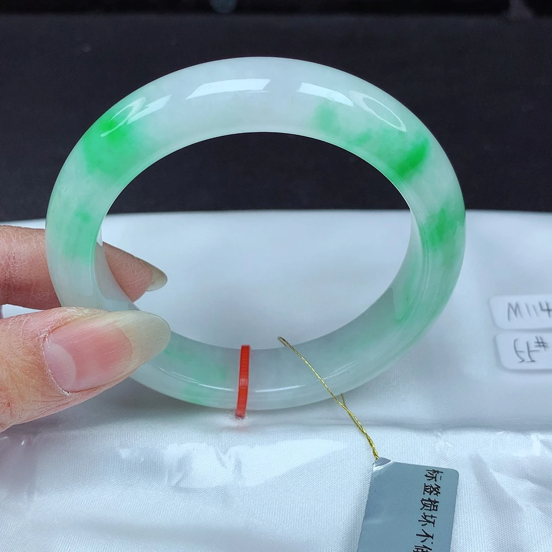 翡翠未镶嵌手镯55圈899