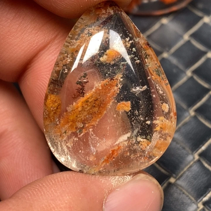 水晶颈饰未镶嵌热****方