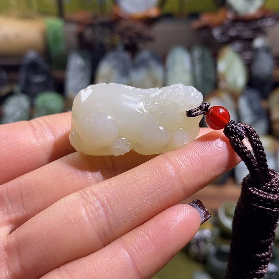 颈饰未镶嵌和田玉