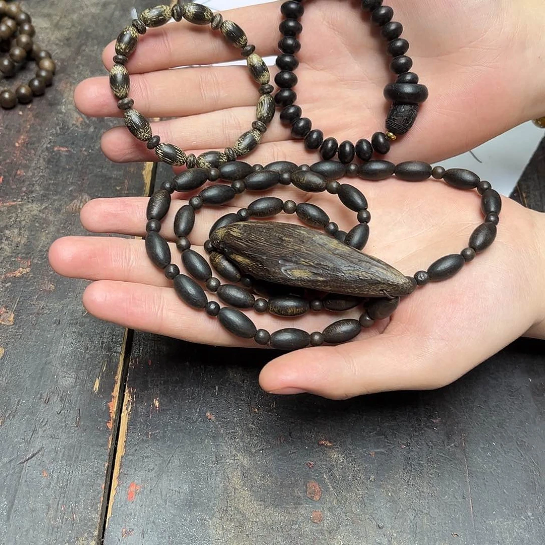 大叶紫檀（黑酸枝木类）