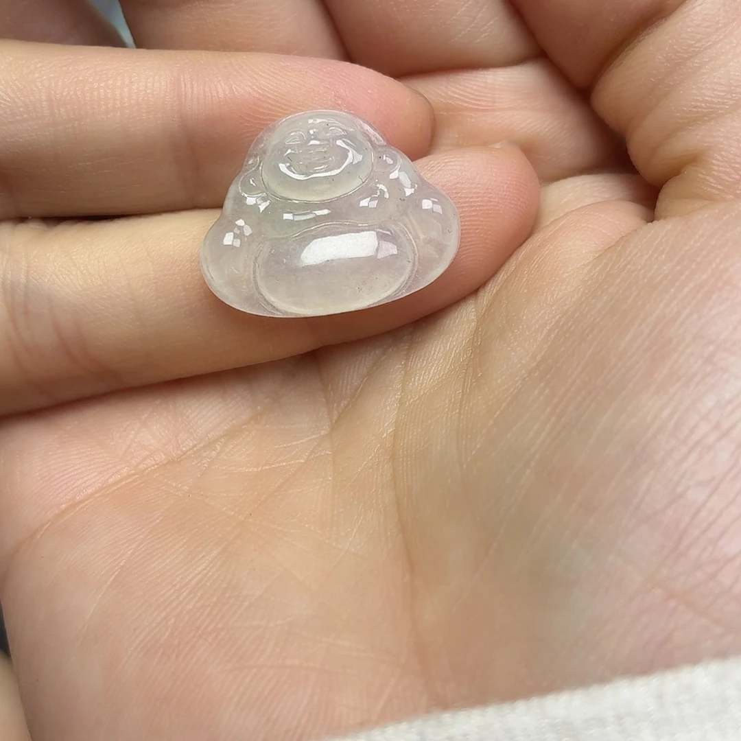 翡翠未镶嵌颈饰冰佛