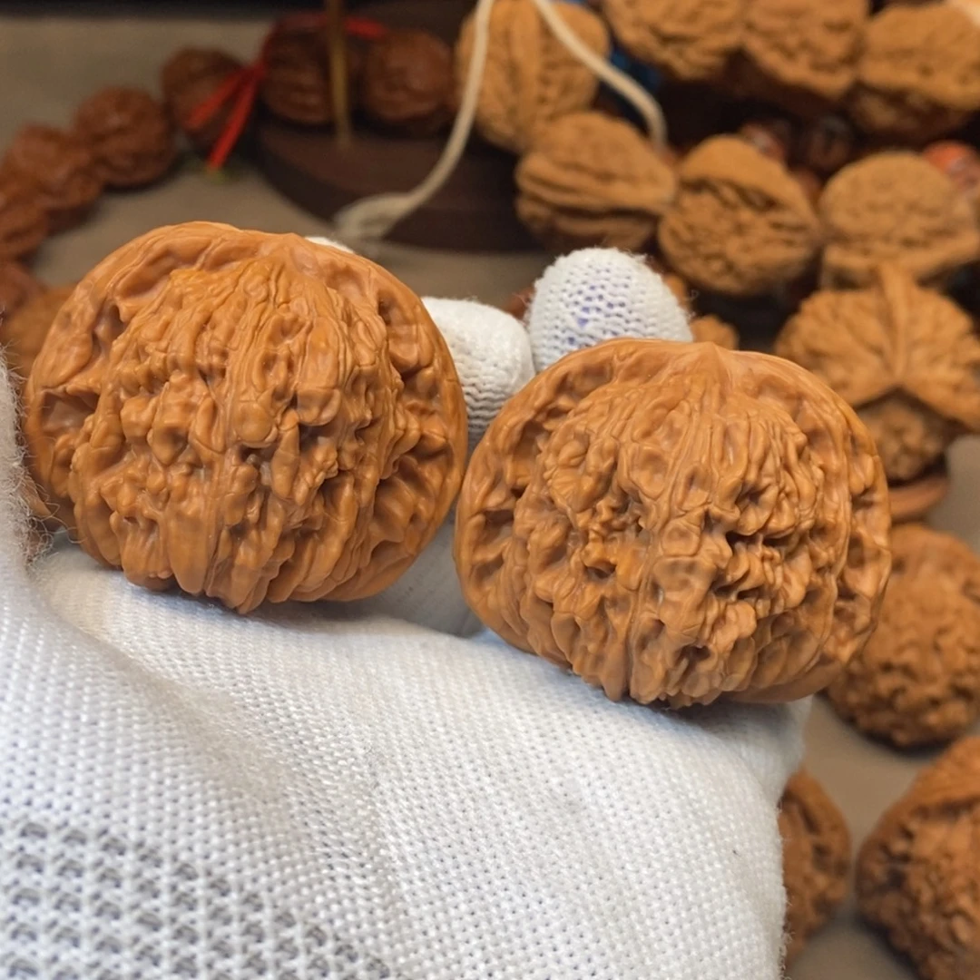 文玩核桃把件四座楼46一天