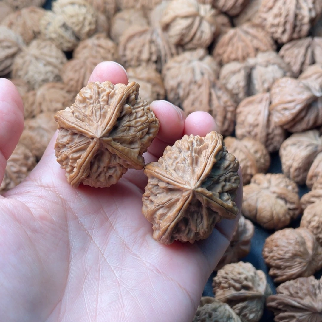 F***七文玩核桃把件2个玉玺四棱单只