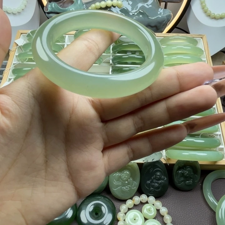 祖****蛇纹石玉合金手镯